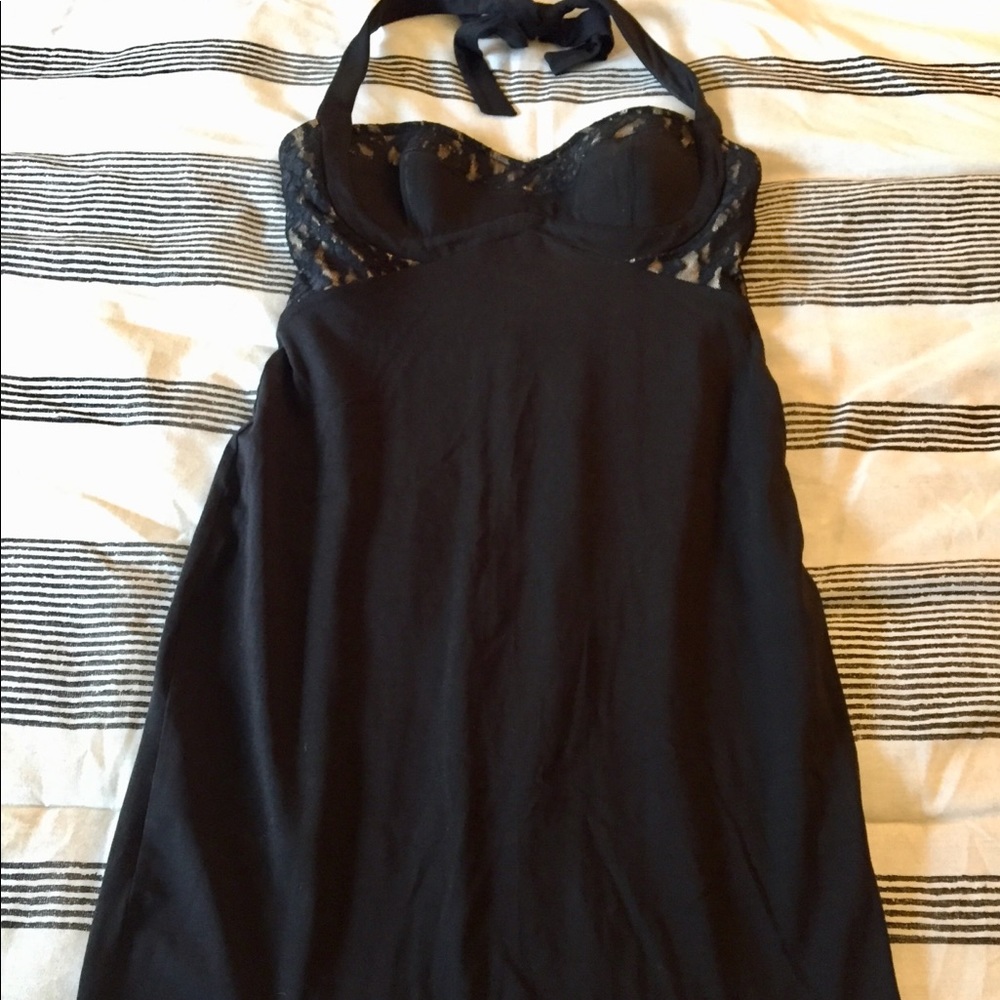 VS cotton halter dress with lace detailing